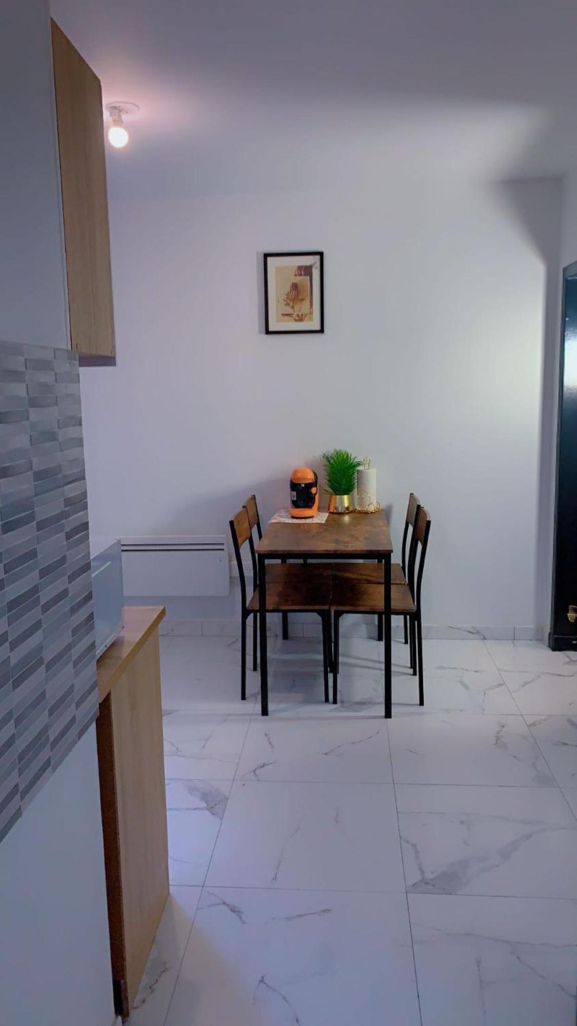 Ot Appart City Logement Elegant Et Central Clermont-Ferrand Exterior foto